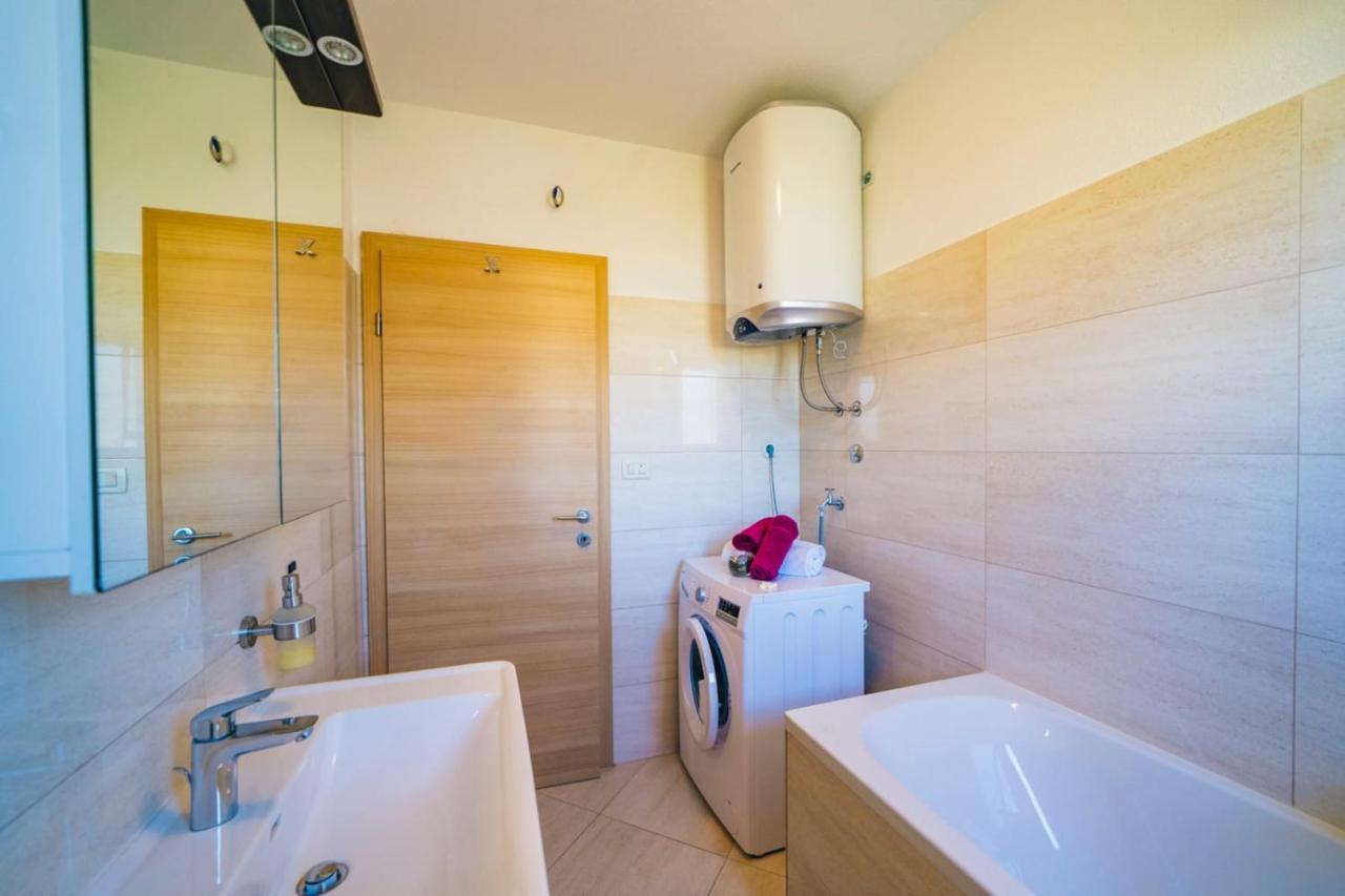Apartmani Lucante Split Exterior photo